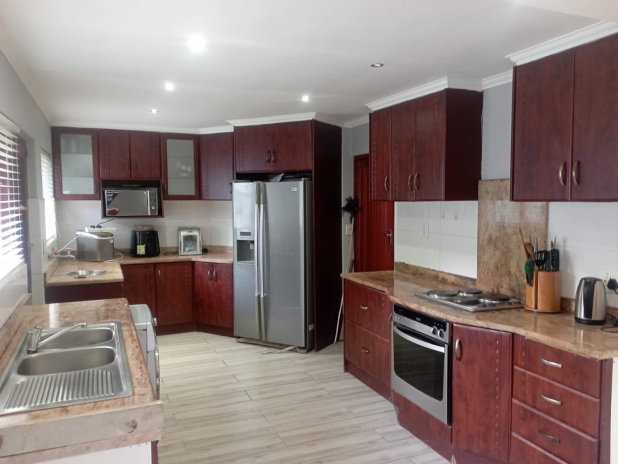 3 Bedroom Property for Sale in Scottsville KwaZulu-Natal