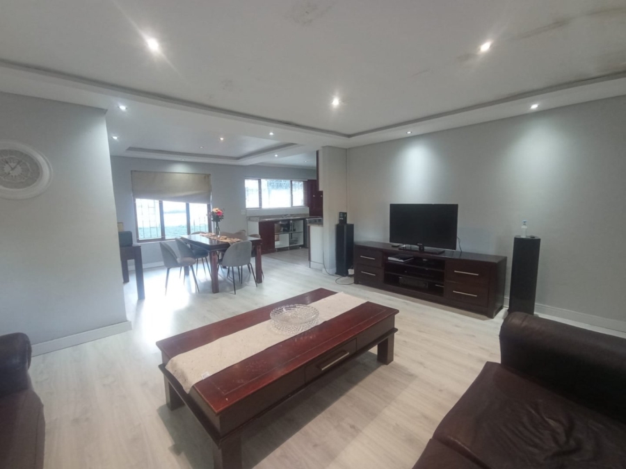 3 Bedroom Property for Sale in Scottsville KwaZulu-Natal