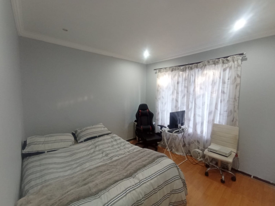 3 Bedroom Property for Sale in Scottsville KwaZulu-Natal