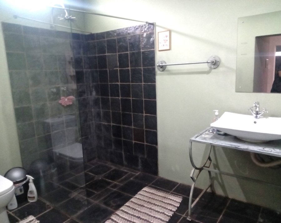 4 Bedroom Property for Sale in Greendale KwaZulu-Natal