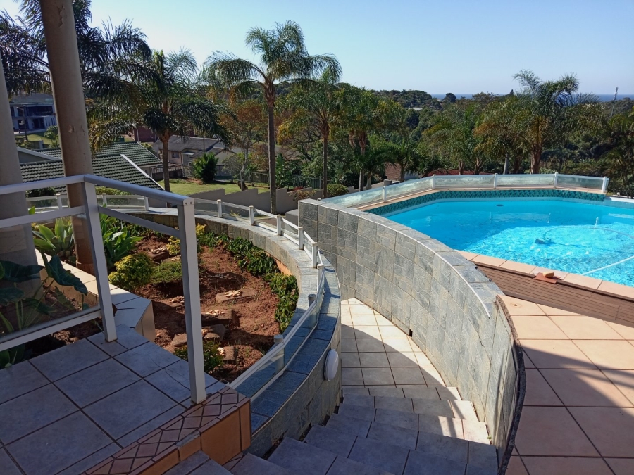 5 Bedroom Property for Sale in Uvongo KwaZulu-Natal