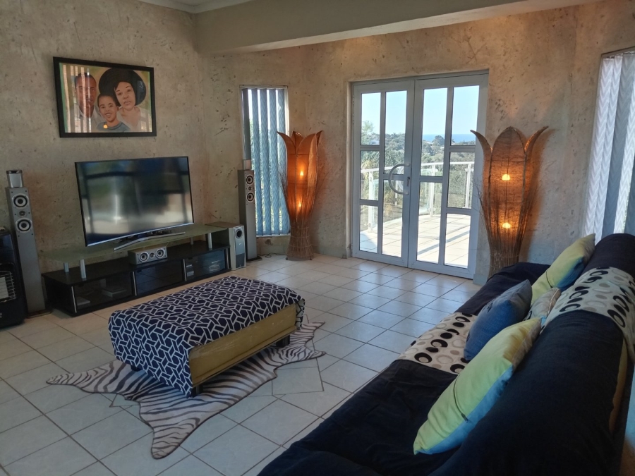 5 Bedroom Property for Sale in Uvongo KwaZulu-Natal