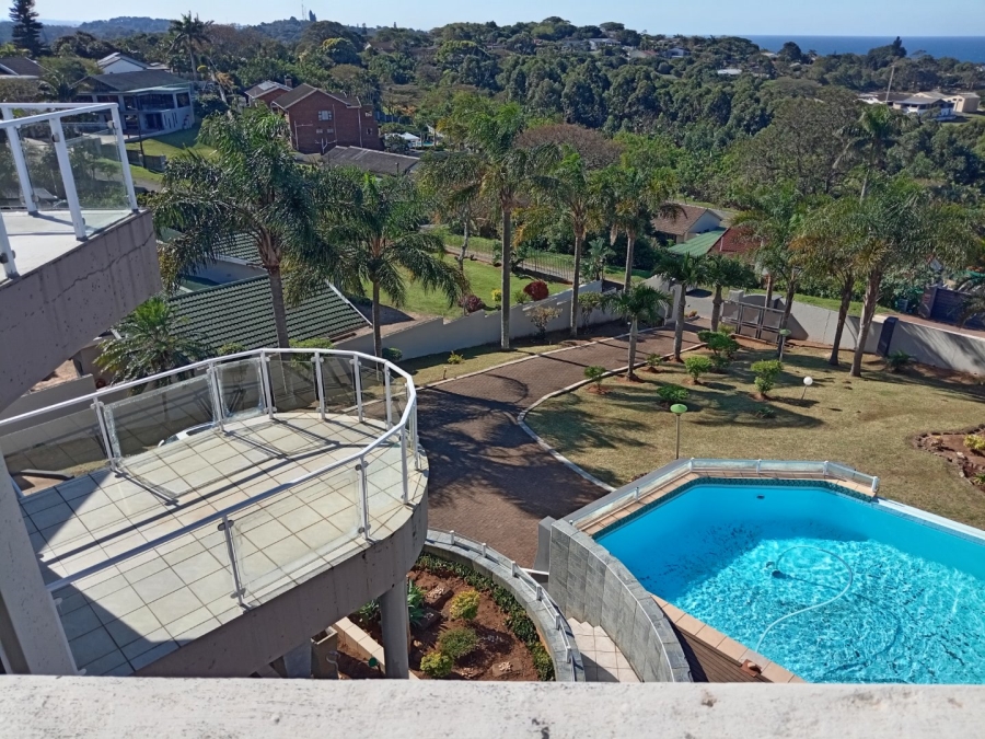 5 Bedroom Property for Sale in Uvongo KwaZulu-Natal
