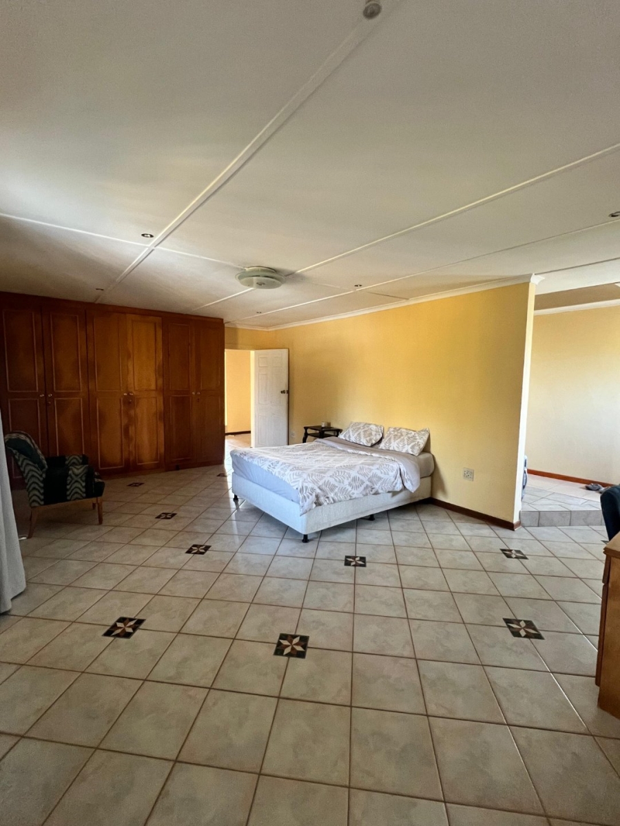 4 Bedroom Property for Sale in Naidooville KwaZulu-Natal