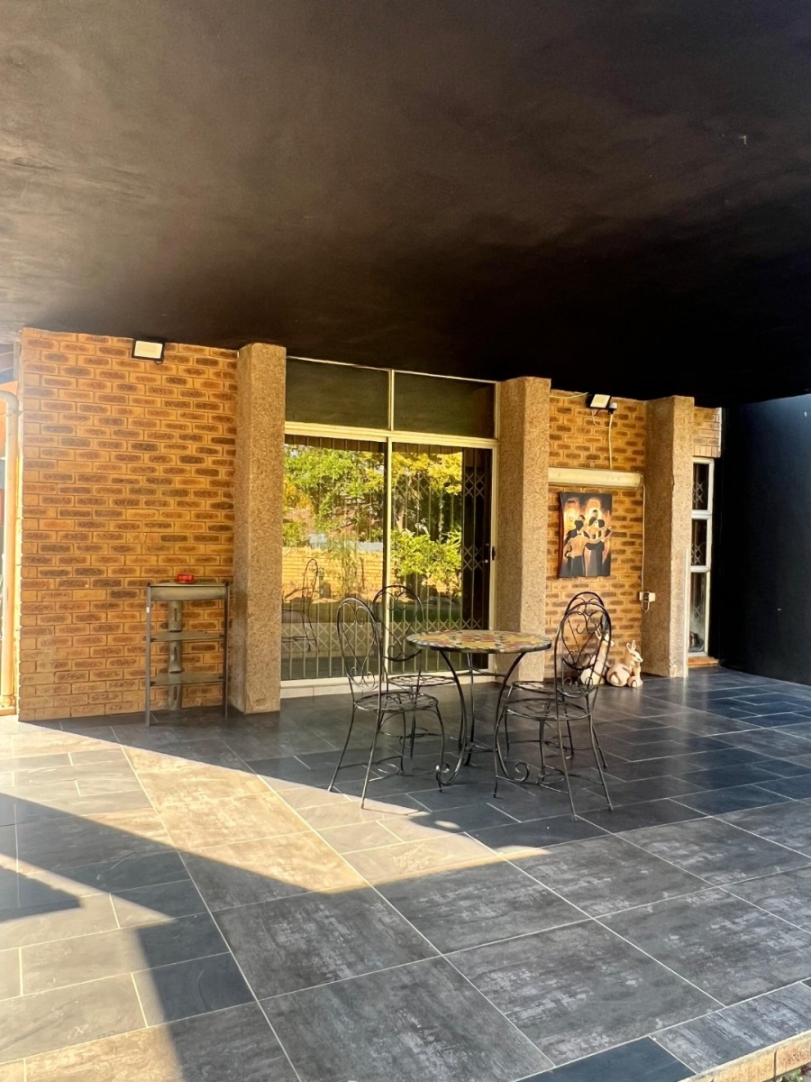 4 Bedroom Property for Sale in Naidooville KwaZulu-Natal