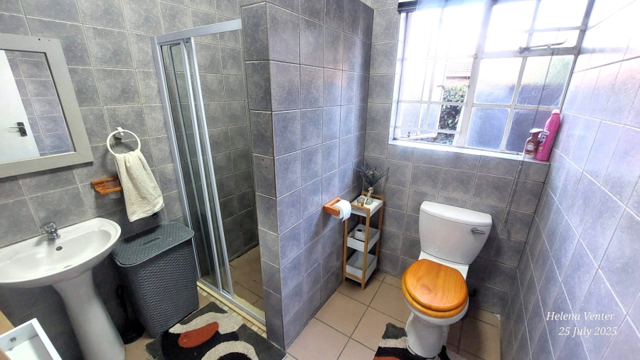 2 Bedroom Property for Sale in Aviary Hill KwaZulu-Natal