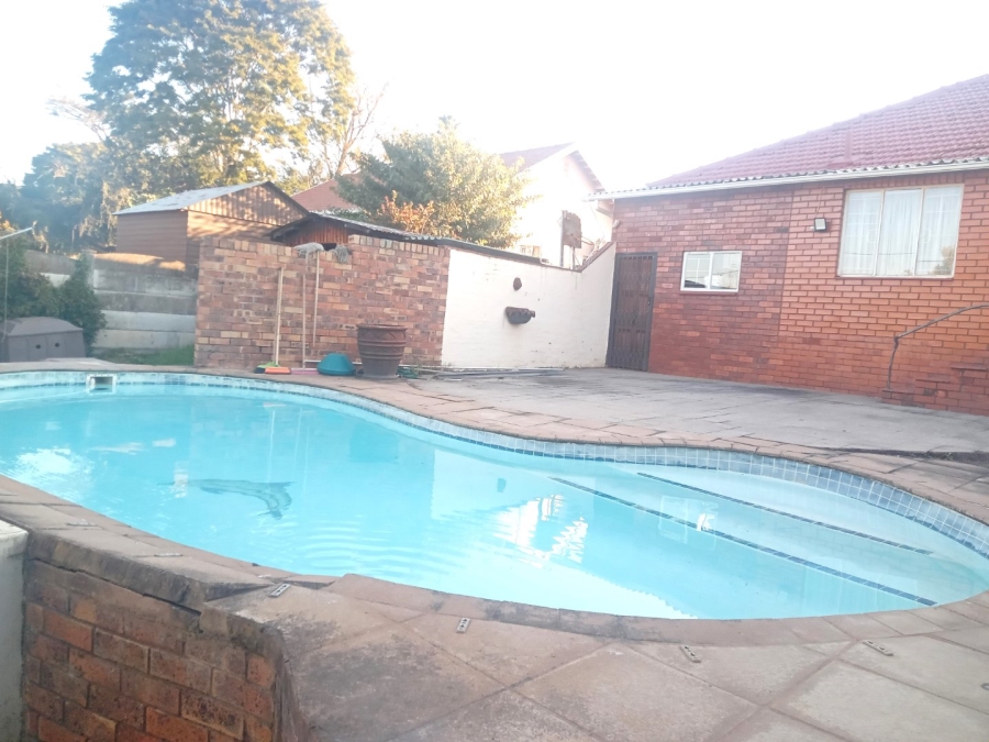 5 Bedroom Property for Sale in Pelham KwaZulu-Natal