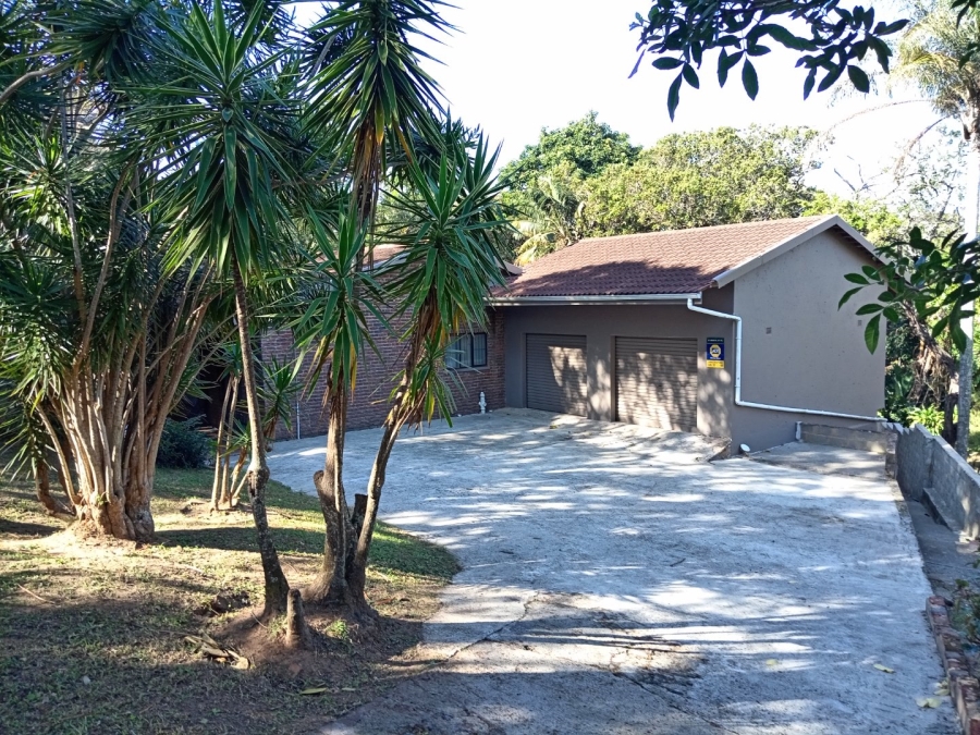 4 Bedroom Property for Sale in Uvongo KwaZulu-Natal