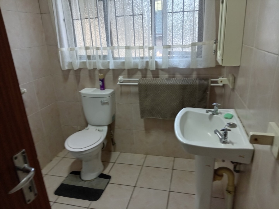 4 Bedroom Property for Sale in Uvongo KwaZulu-Natal