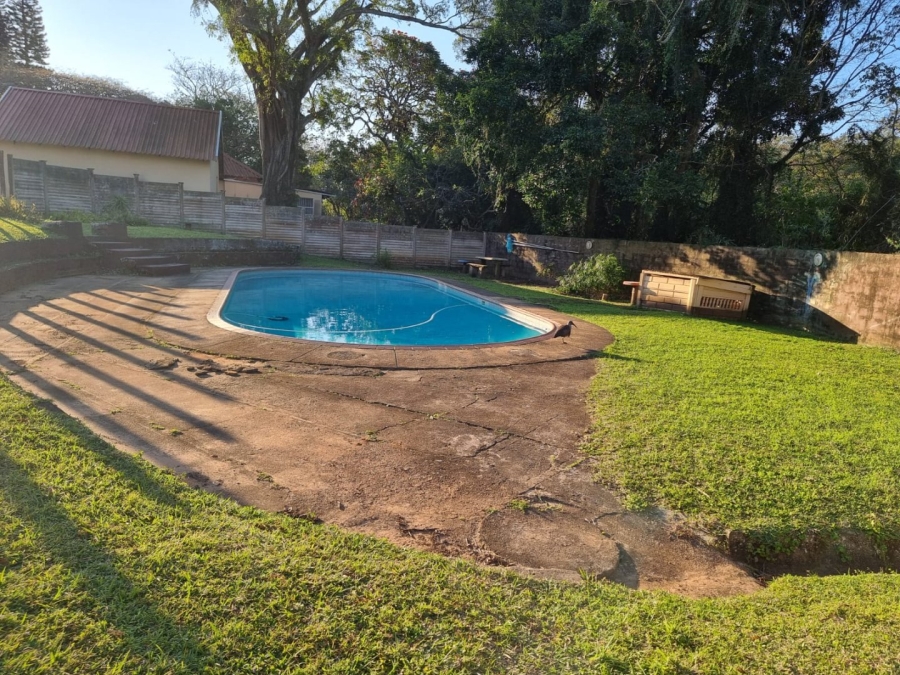 2 Bedroom Property for Sale in Umtentweni KwaZulu-Natal