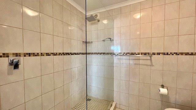 3 Bedroom Property for Sale in Uvongo KwaZulu-Natal