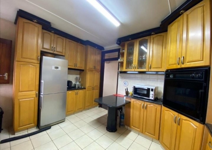 5 Bedroom Property for Sale in Reservoir Hills KwaZulu-Natal