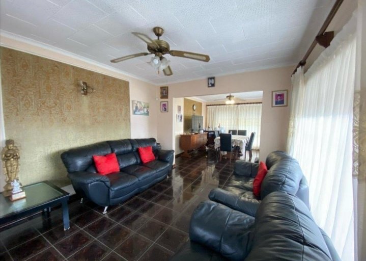 5 Bedroom Property for Sale in Reservoir Hills KwaZulu-Natal