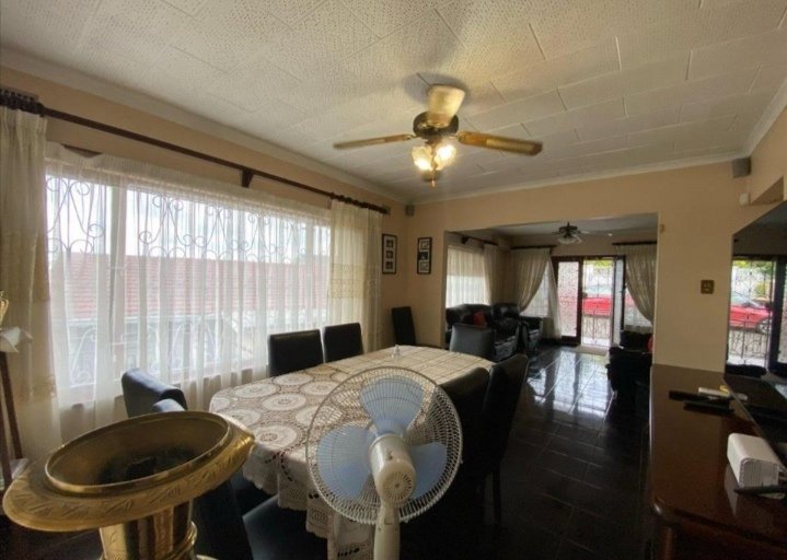 5 Bedroom Property for Sale in Reservoir Hills KwaZulu-Natal
