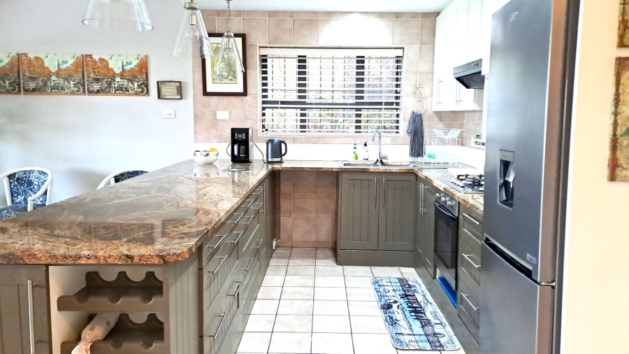 3 Bedroom Property for Sale in Glenmore KwaZulu-Natal