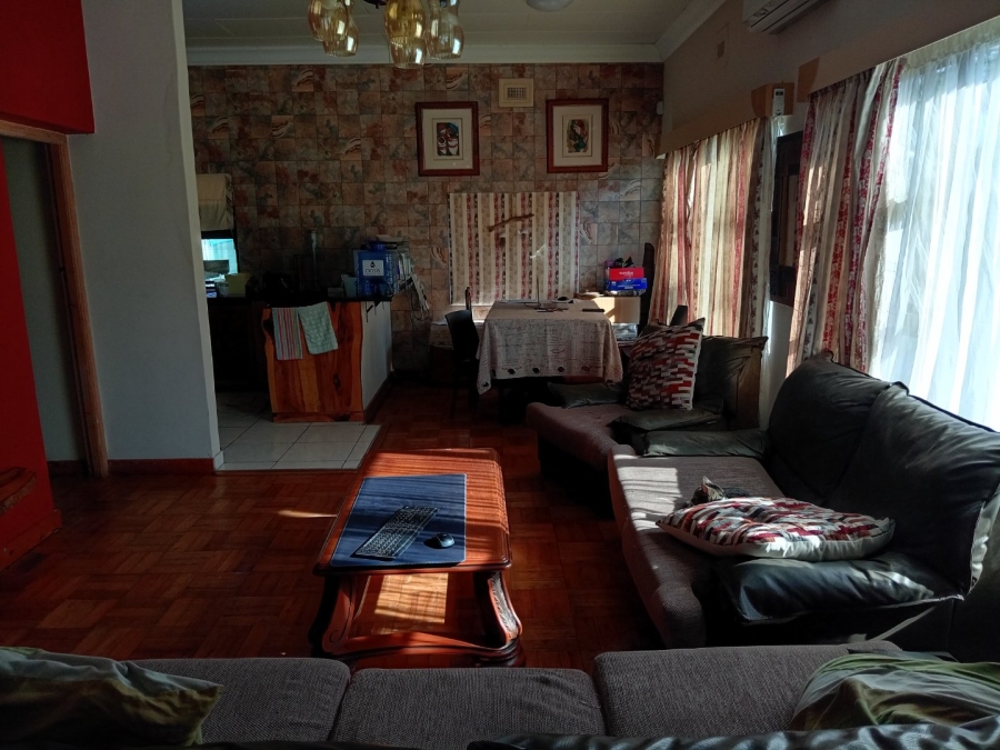 3 Bedroom Property for Sale in St Michaels On Sea KwaZulu-Natal