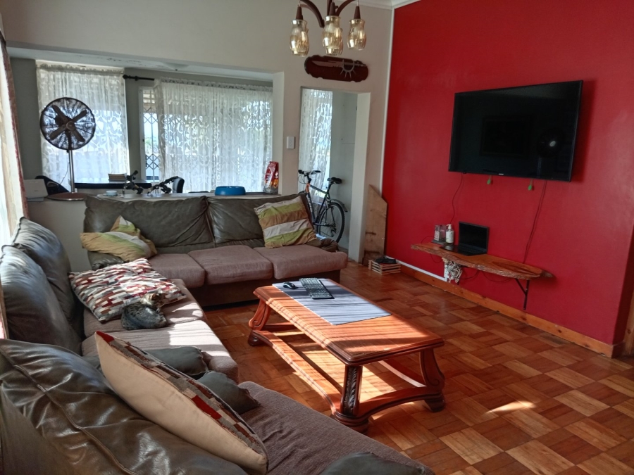 3 Bedroom Property for Sale in St Michaels On Sea KwaZulu-Natal