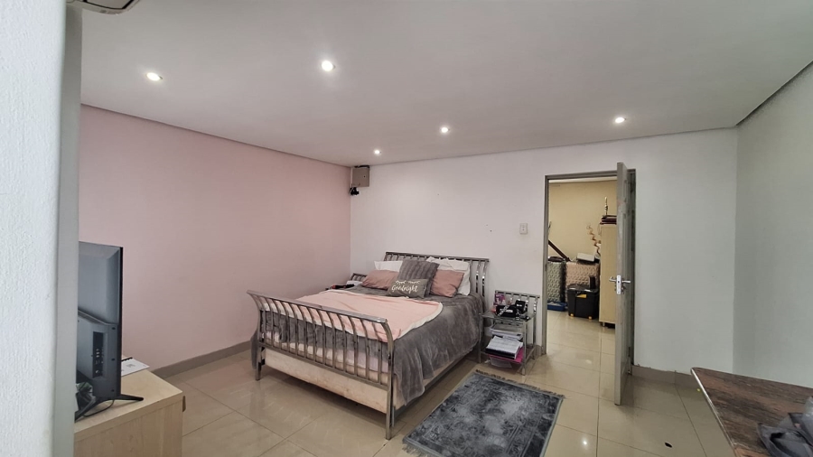 4 Bedroom Property for Sale in Cordoba Gardens KwaZulu-Natal