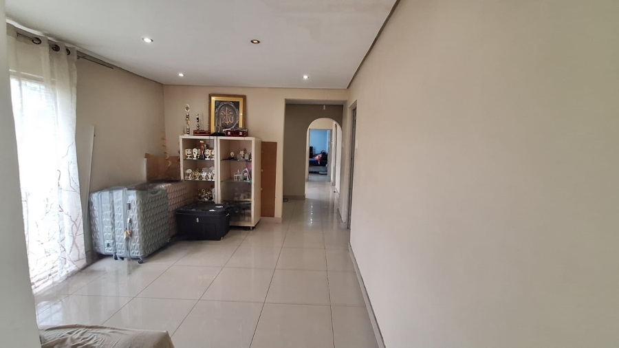 4 Bedroom Property for Sale in Cordoba Gardens KwaZulu-Natal