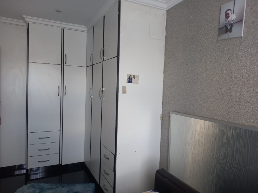 3 Bedroom Property for Sale in Newlands East KwaZulu-Natal