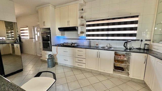 5 Bedroom Property for Sale in Uvongo KwaZulu-Natal