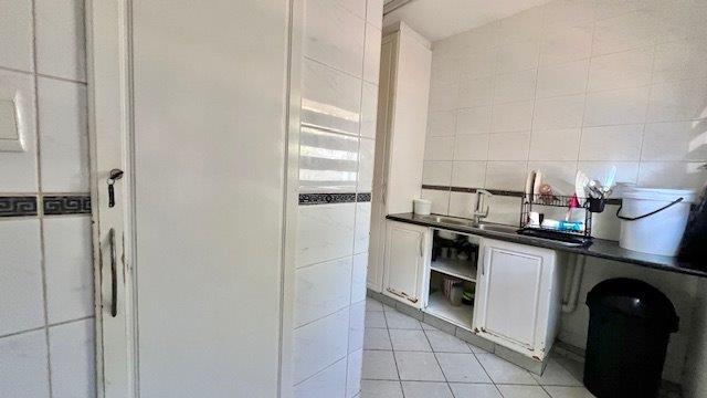 5 Bedroom Property for Sale in Uvongo KwaZulu-Natal