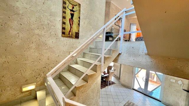 5 Bedroom Property for Sale in Uvongo KwaZulu-Natal