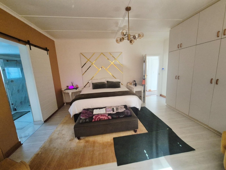 3 Bedroom Property for Sale in Ocean View KwaZulu-Natal