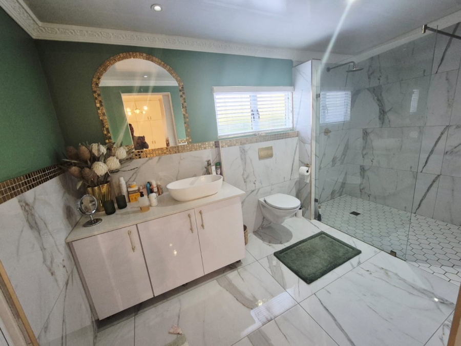 3 Bedroom Property for Sale in Ocean View KwaZulu-Natal
