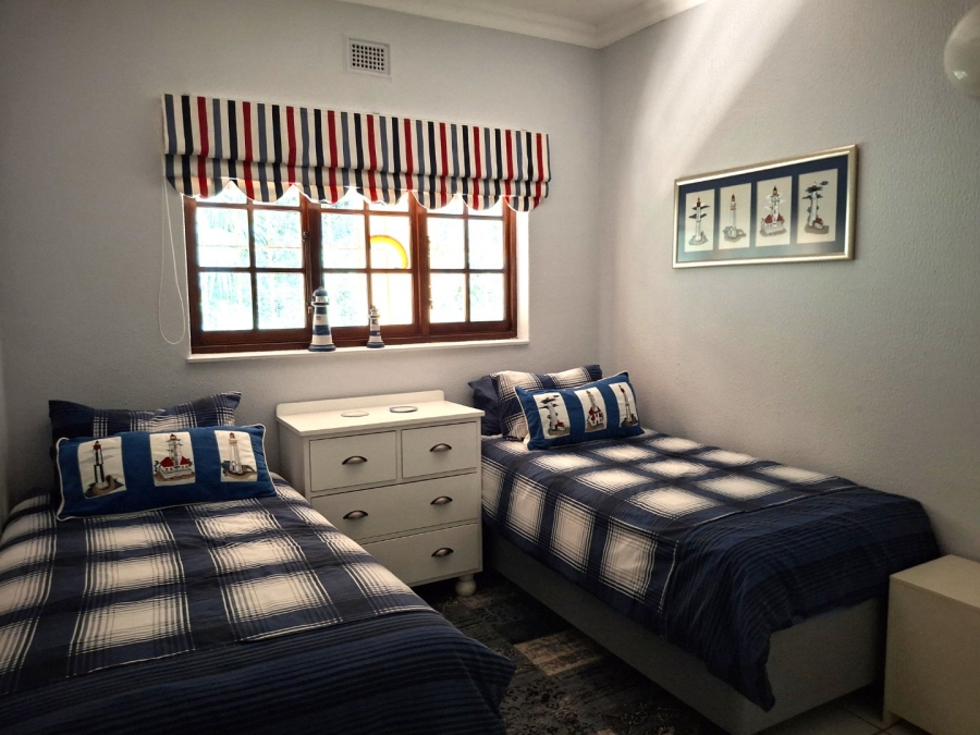 2 Bedroom Property for Sale in Port Edward KwaZulu-Natal