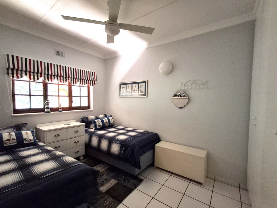 2 Bedroom Property for Sale in Port Edward KwaZulu-Natal