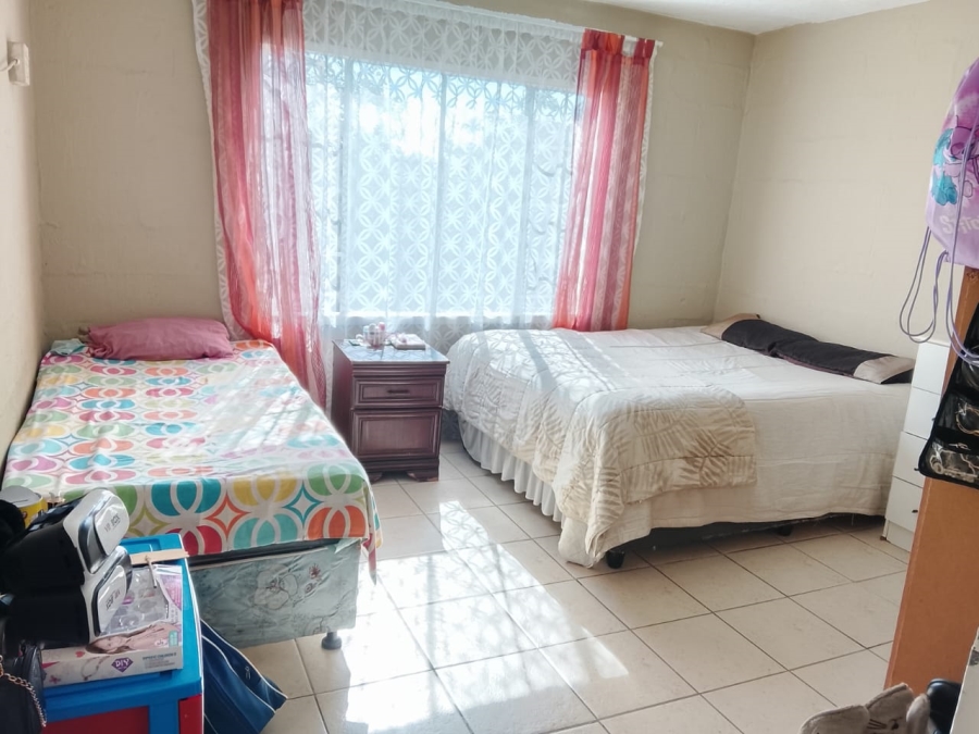 2 Bedroom Property for Sale in Newlands East KwaZulu-Natal
