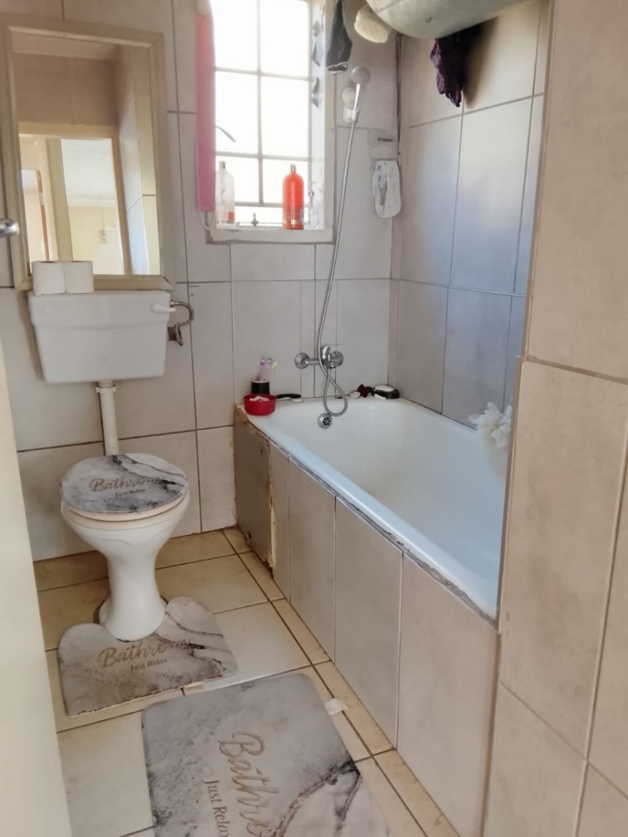 2 Bedroom Property for Sale in Newlands East KwaZulu-Natal