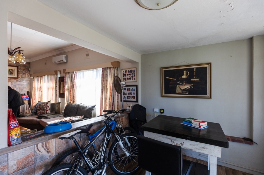 3 Bedroom Property for Sale in Uvongo KwaZulu-Natal