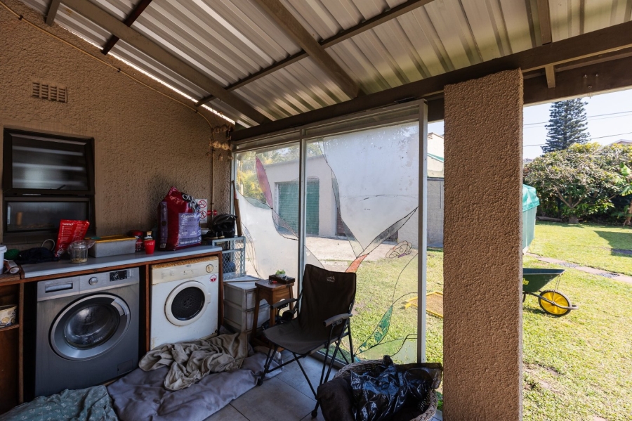3 Bedroom Property for Sale in Uvongo KwaZulu-Natal