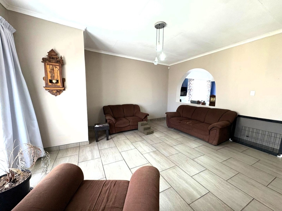 4 Bedroom Property for Sale in Pioneer Park KwaZulu-Natal