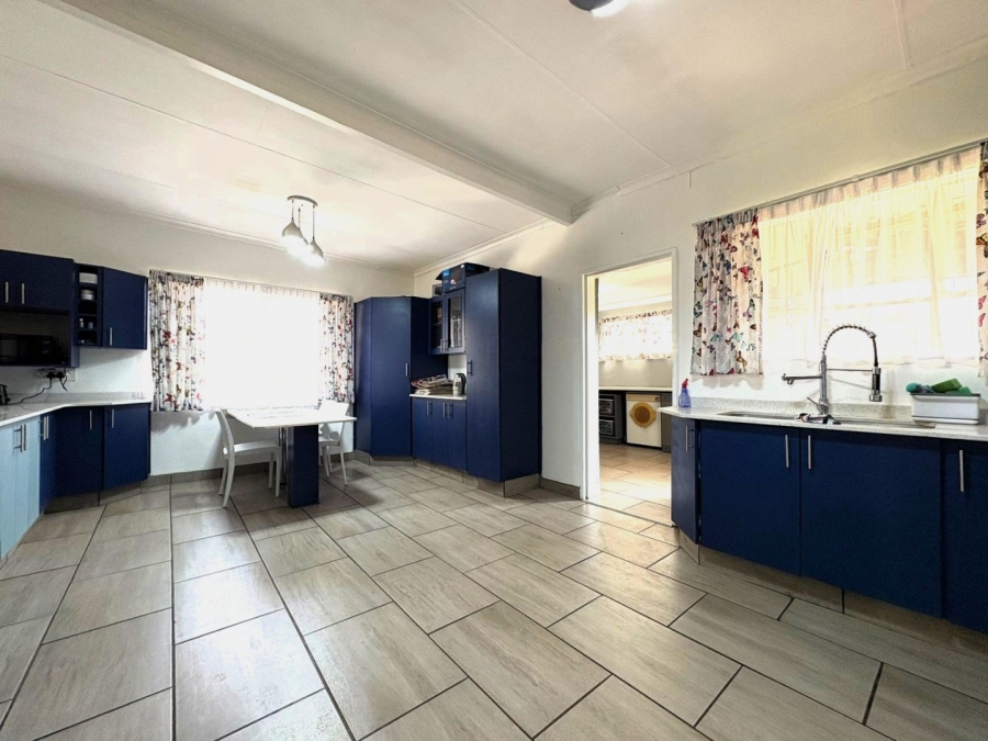 4 Bedroom Property for Sale in Pioneer Park KwaZulu-Natal