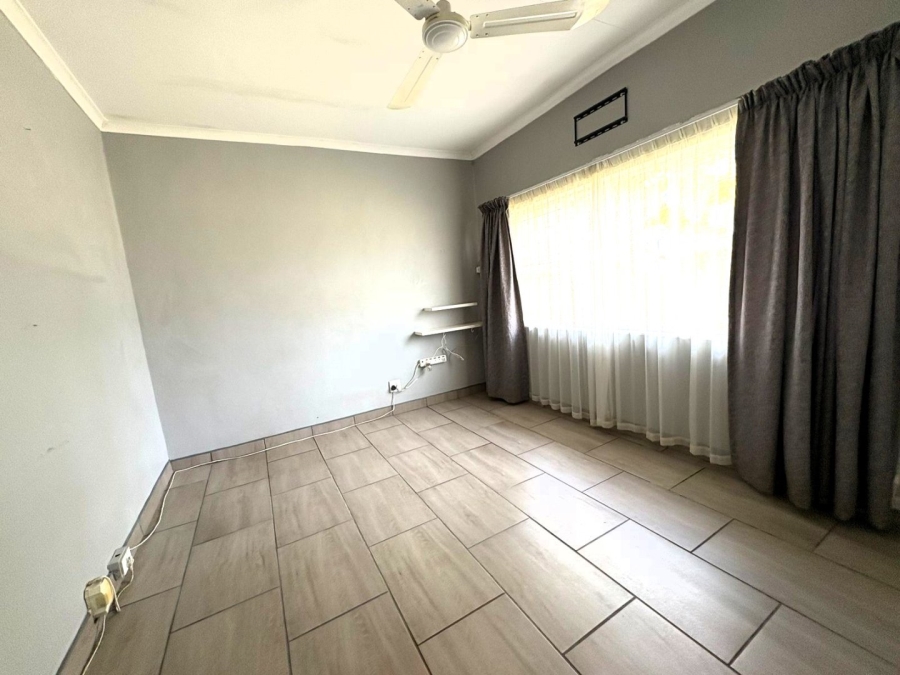 4 Bedroom Property for Sale in Pioneer Park KwaZulu-Natal