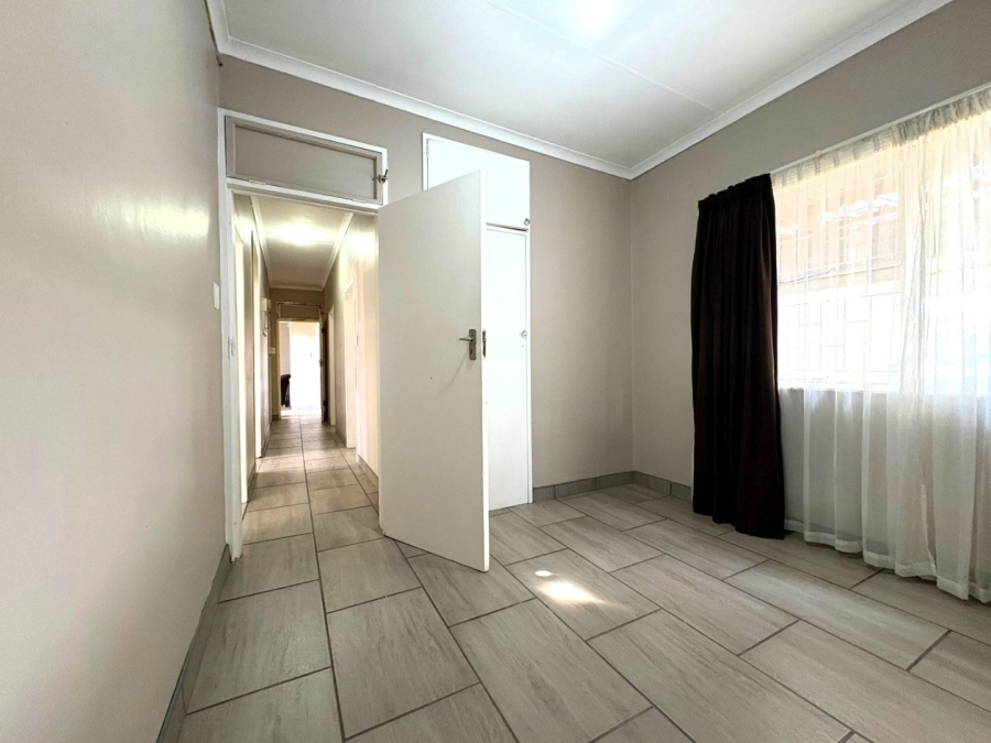 4 Bedroom Property for Sale in Pioneer Park KwaZulu-Natal