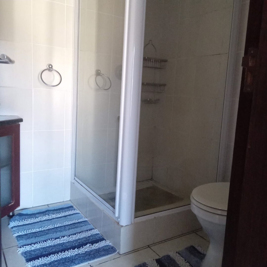 2 Bedroom Property for Sale in Uvongo Beach KwaZulu-Natal