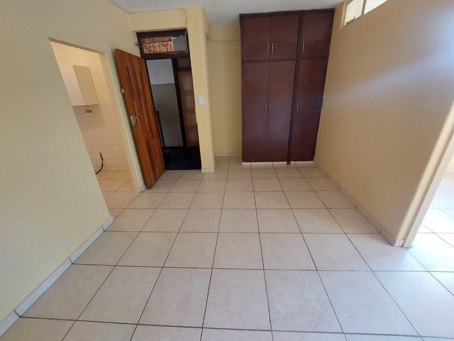 To Let 1 Bedroom Property for Rent in Essenwood KwaZulu-Natal