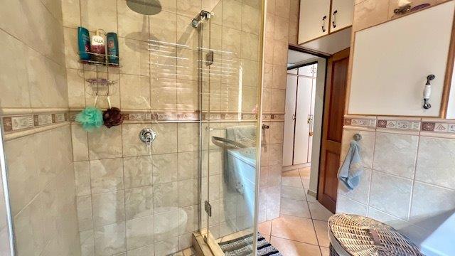 3 Bedroom Property for Sale in Uvongo KwaZulu-Natal