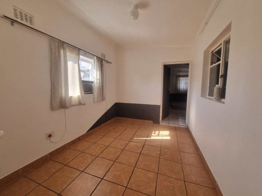 To Let 1 Bedroom Property for Rent in Hayfields KwaZulu-Natal