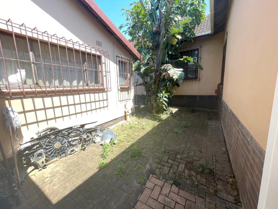 4 Bedroom Property for Sale in Margate KwaZulu-Natal