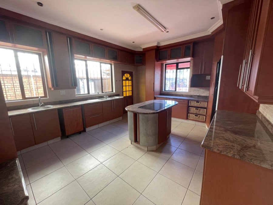4 Bedroom Property for Sale in Margate KwaZulu-Natal