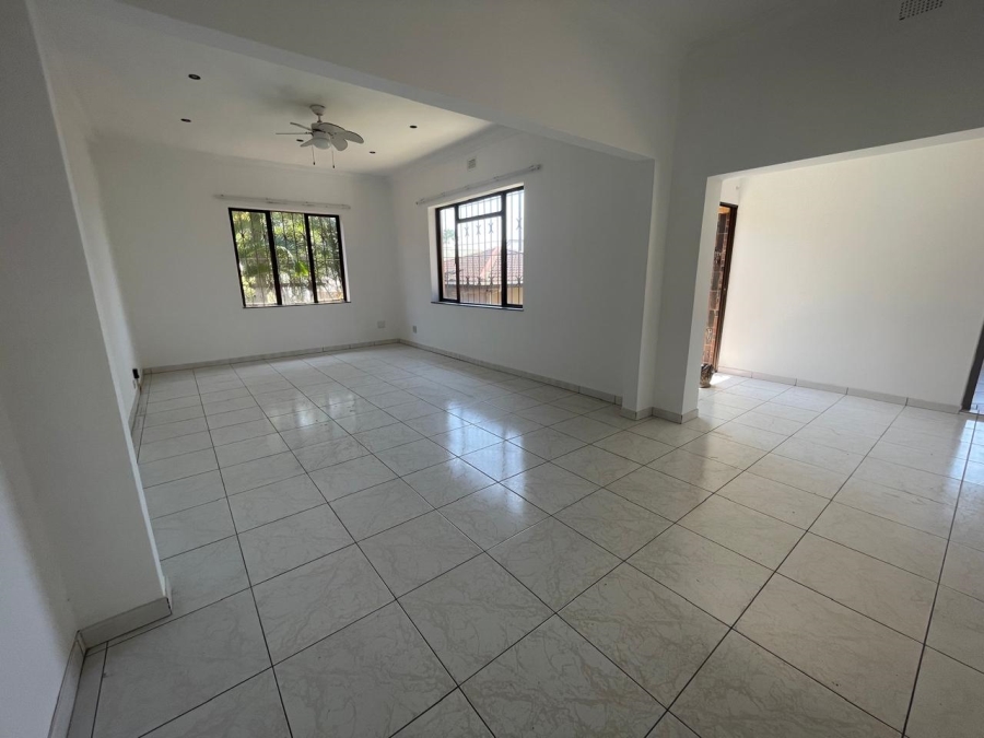 4 Bedroom Property for Sale in Margate KwaZulu-Natal
