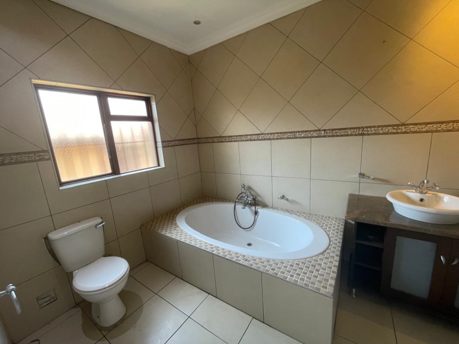 4 Bedroom Property for Sale in Margate KwaZulu-Natal