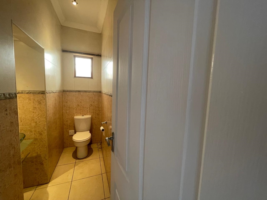 4 Bedroom Property for Sale in Margate KwaZulu-Natal