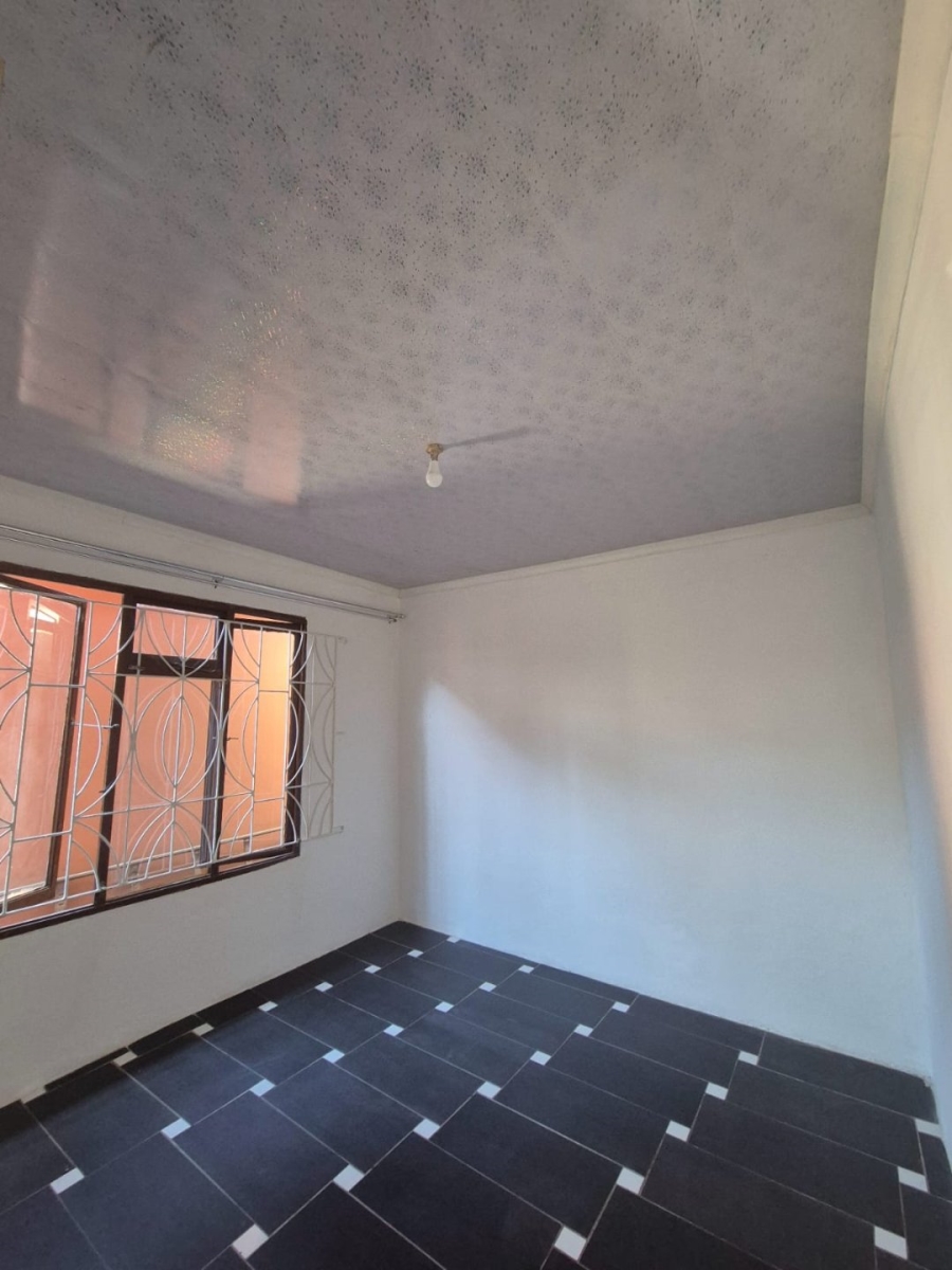 To Let 2 Bedroom Property for Rent in Merewent KwaZulu-Natal