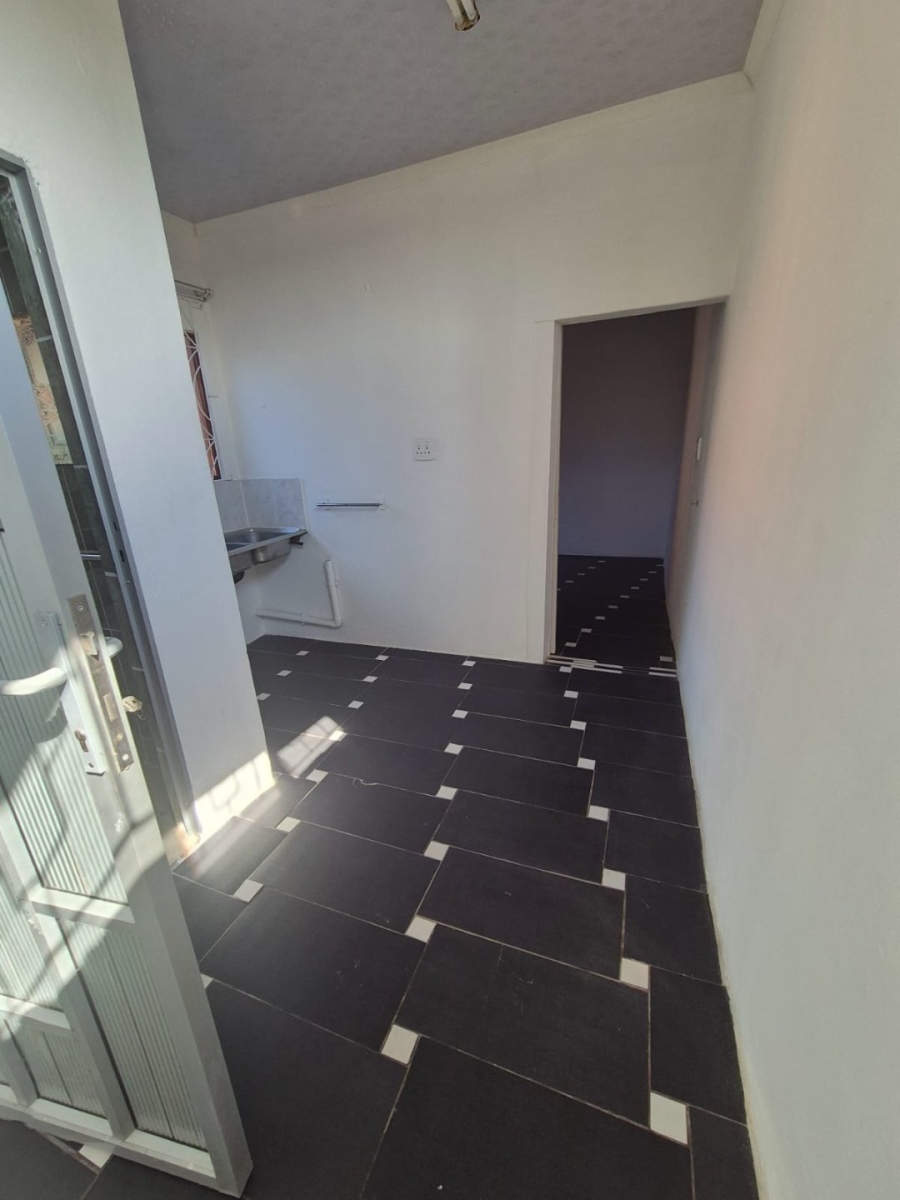To Let 2 Bedroom Property for Rent in Merewent KwaZulu-Natal